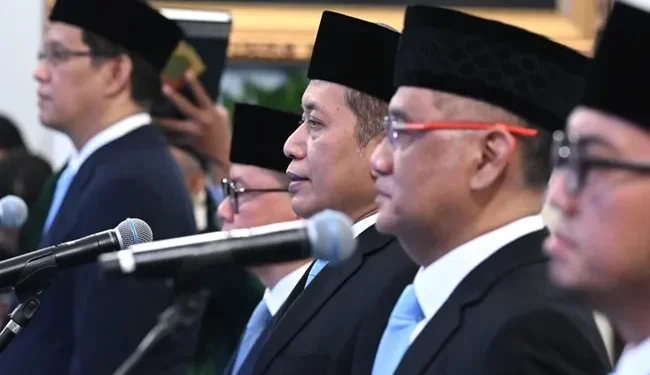 Menguji Kementerian Haji Pertama